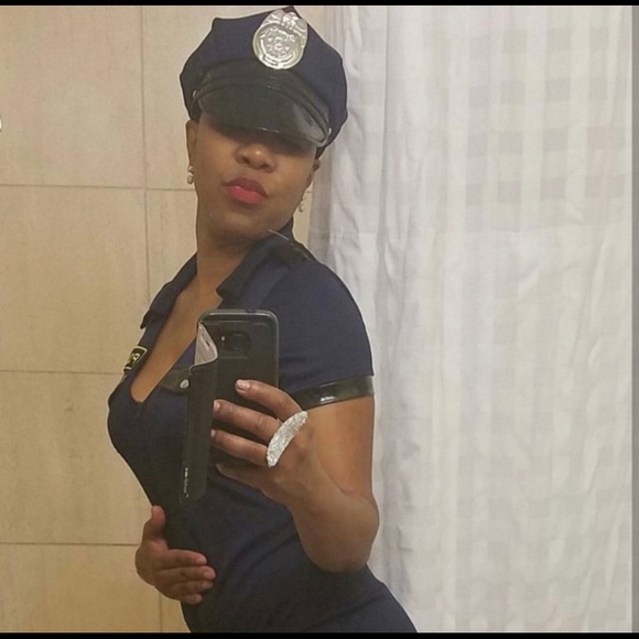 Blue female Police officer Halloween Costume - Picture 8 of 9